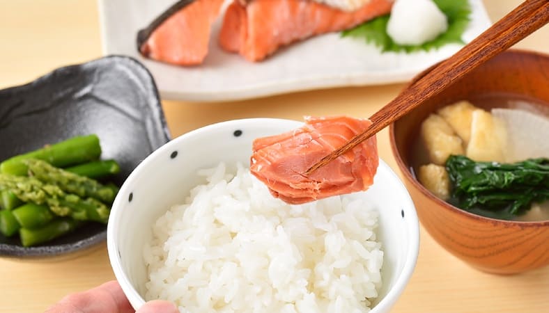 この塩加減、ごはんがすすむわ。